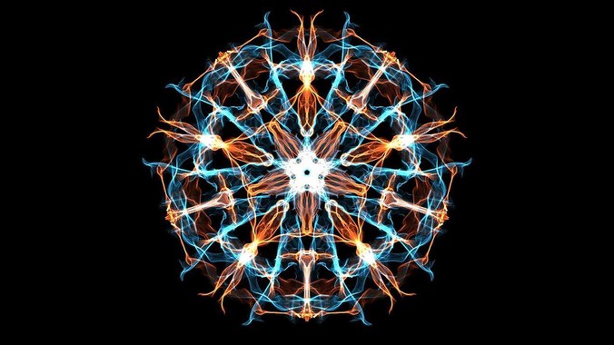 请问照片里这个人是谁呀？